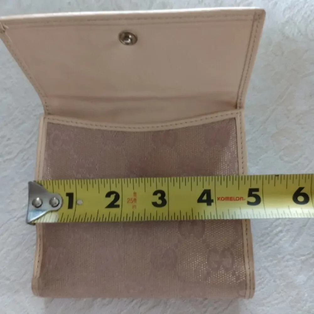 Authentic Gucci Pink and Silver D Ring Abby Compact Wallet